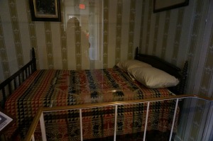 Lincoln death bed