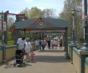 Busch Gardens Williamsburg's "Heroes" bridge